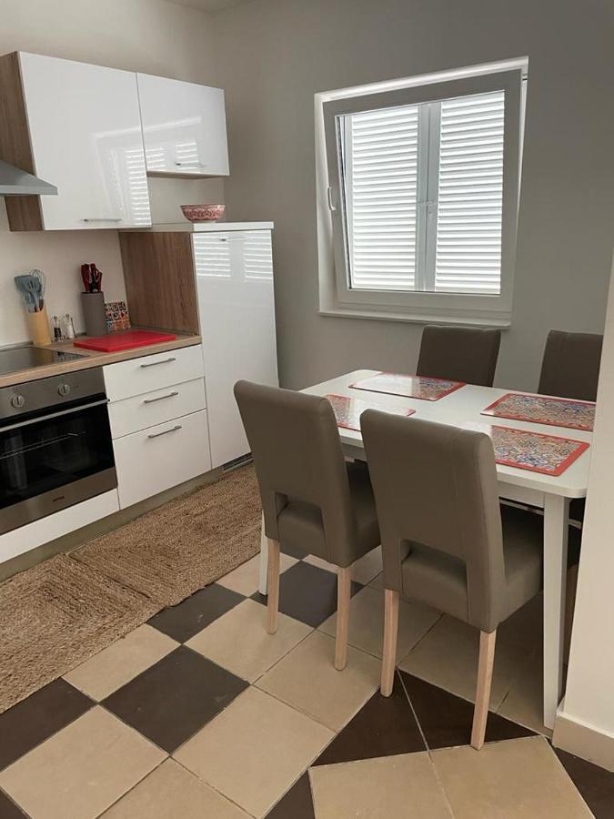Cittanova Boutique Apartment Con Piscina Novigrad Istria Exteriér fotografie
