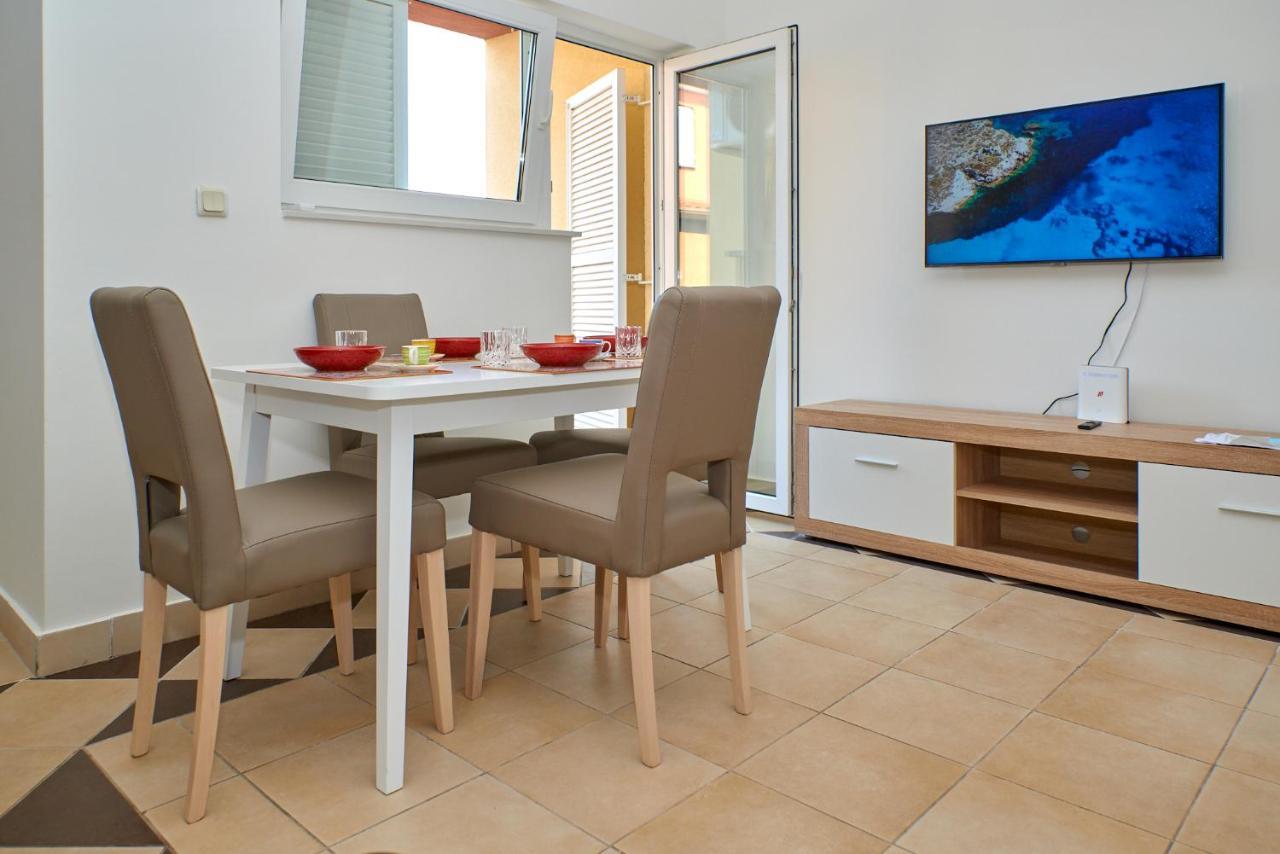 Cittanova Boutique Apartment Con Piscina Novigrad Istria Exteriér fotografie