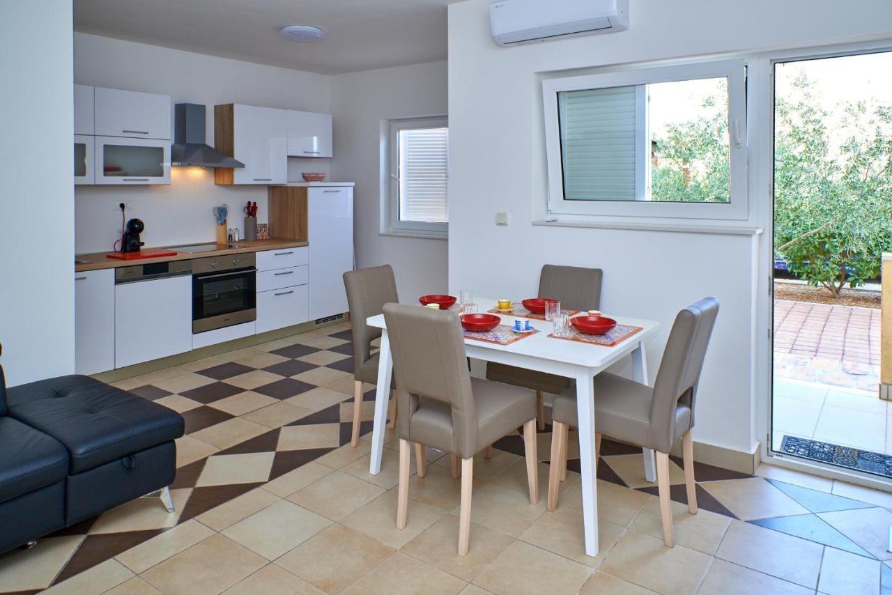 Cittanova Boutique Apartment Con Piscina Novigrad Istria Exteriér fotografie